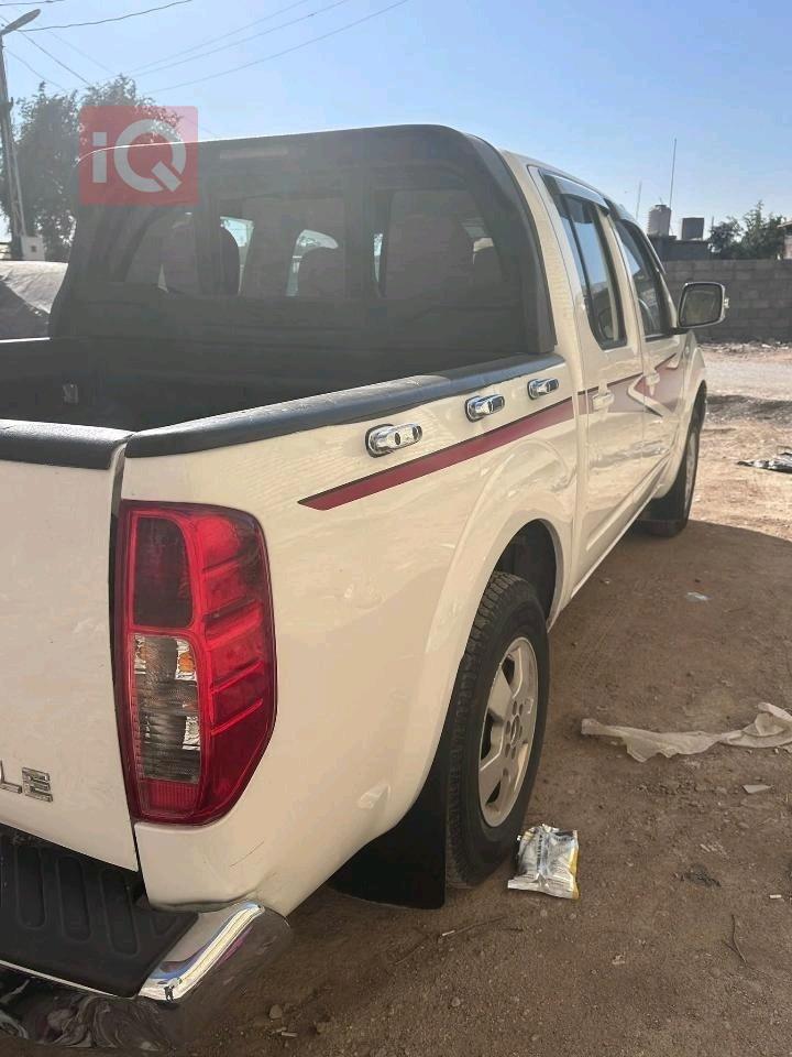 نيسان نافارا